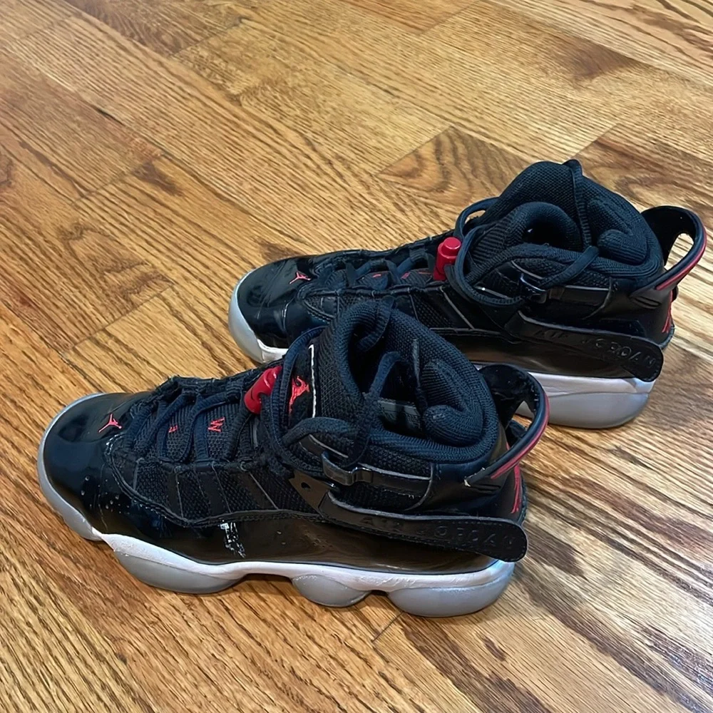 Jordan 6 Rings Black/Gym Red/White Sneakers. Size 3.5Y. Excellent Condition.